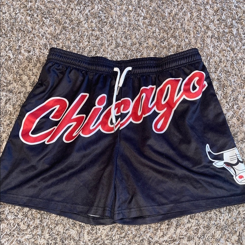 Chicago Bulls Black and Red Shorts